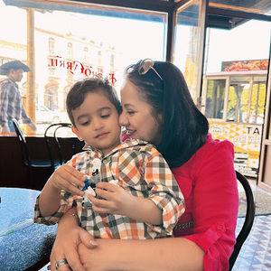 Meet your Posher, Carolina